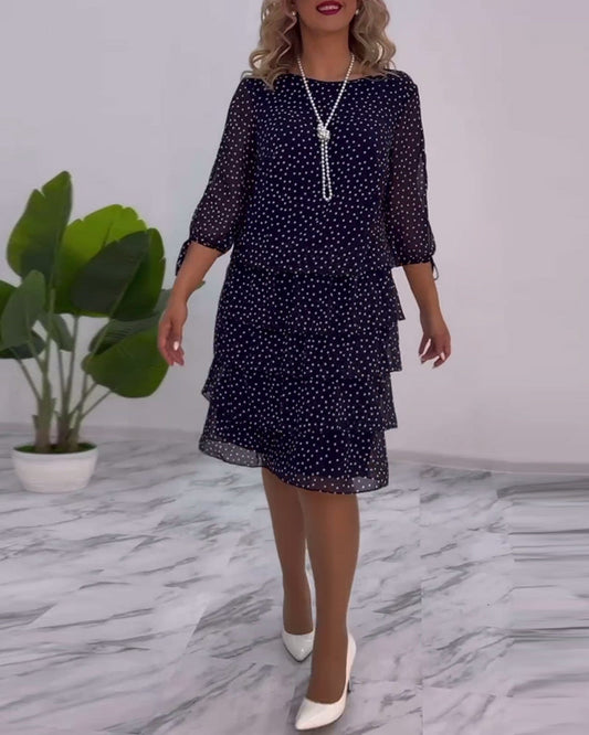 Robe à Pois Élégante et Superposée