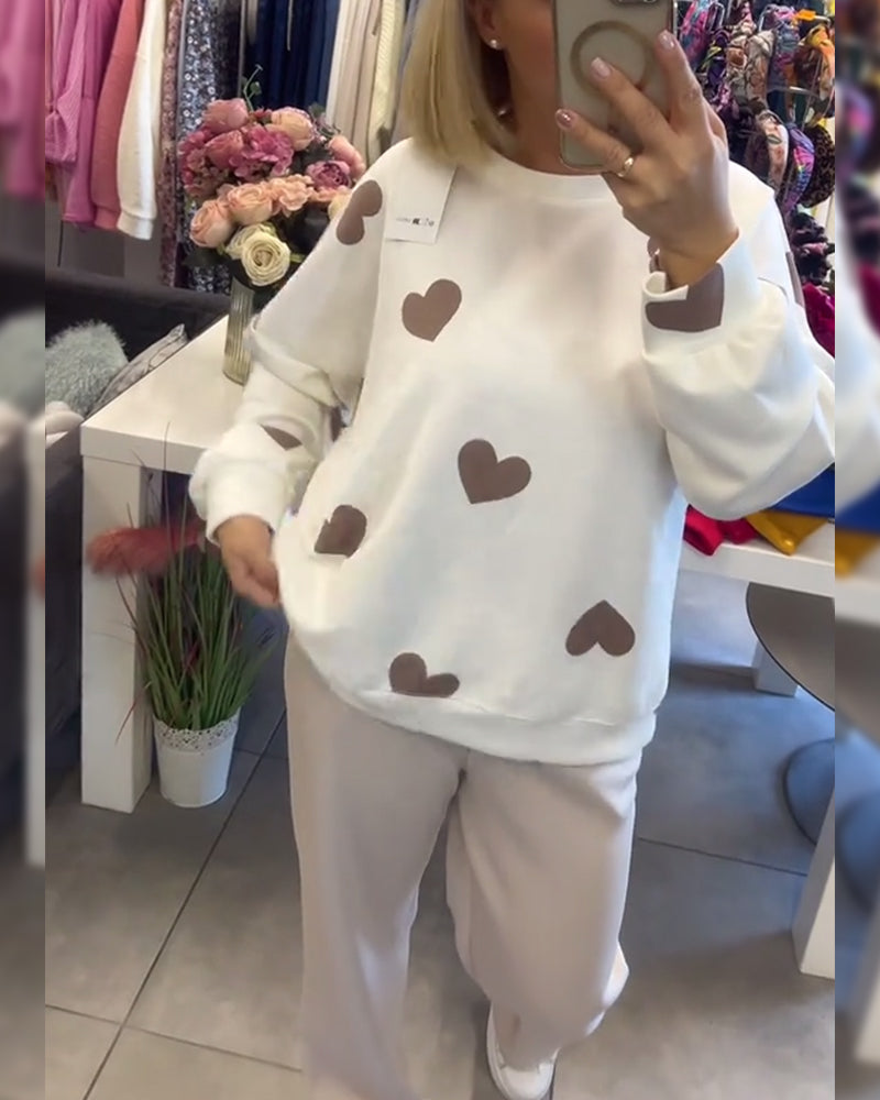 Pull confortable avec des cœurs