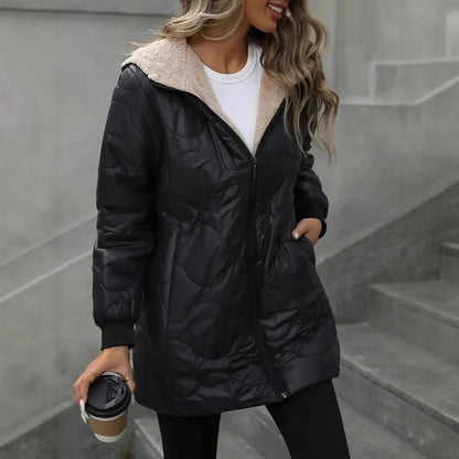 Veste thermique élégante et légère avec zip et capuche