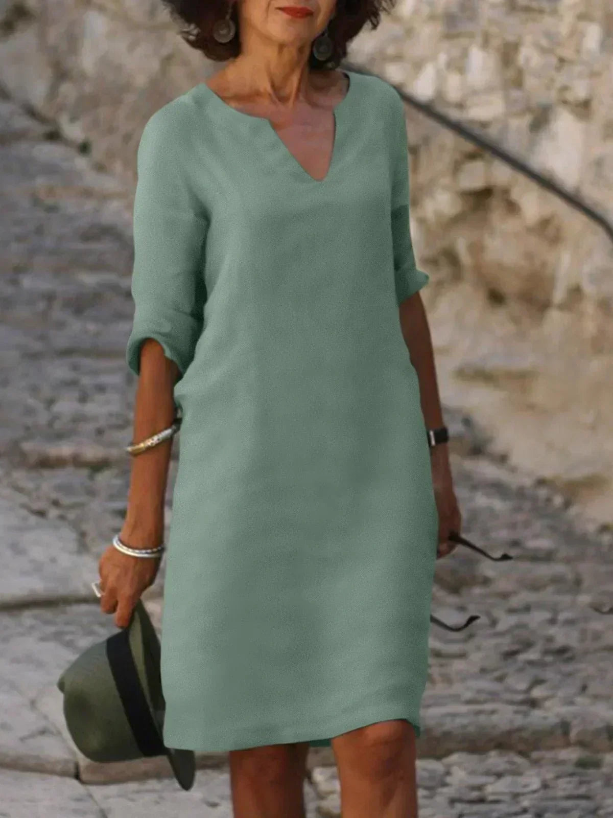 Robe Élégante avec Décolleté en V